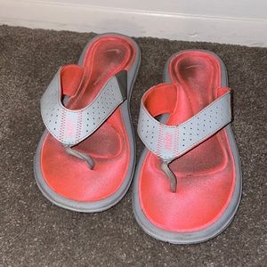 Nike flip flops